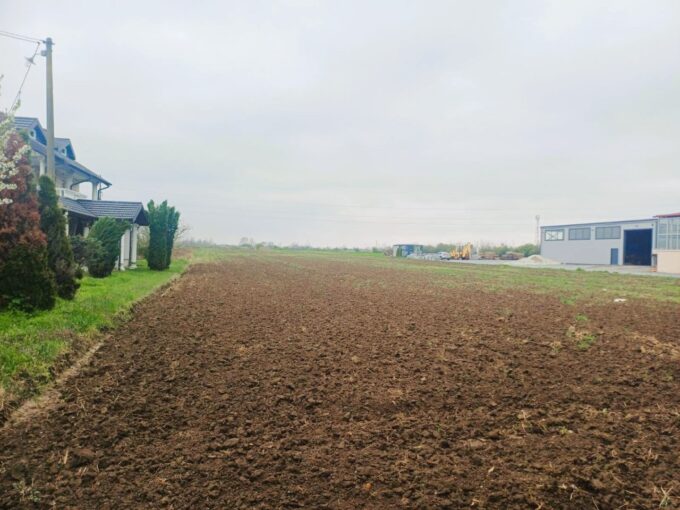 Građevinski plac 1,2 ha, Stubline, Obrenovac, 85.000€